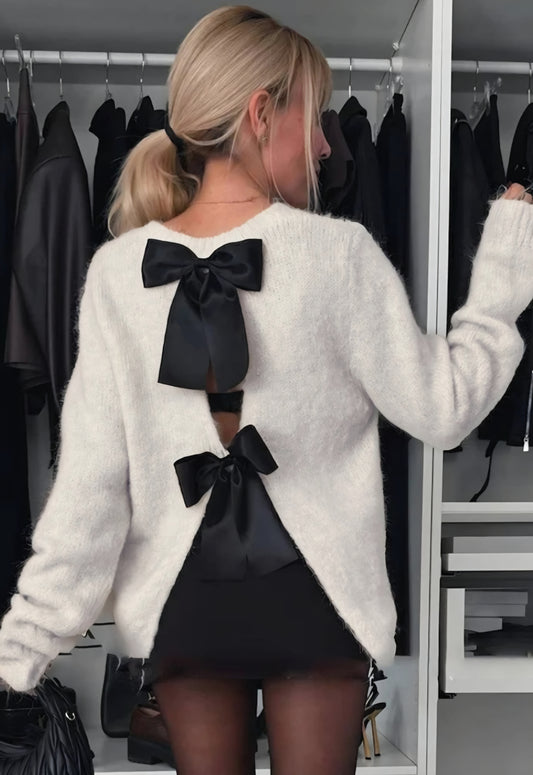 Tröja med rosett baktill offwhite