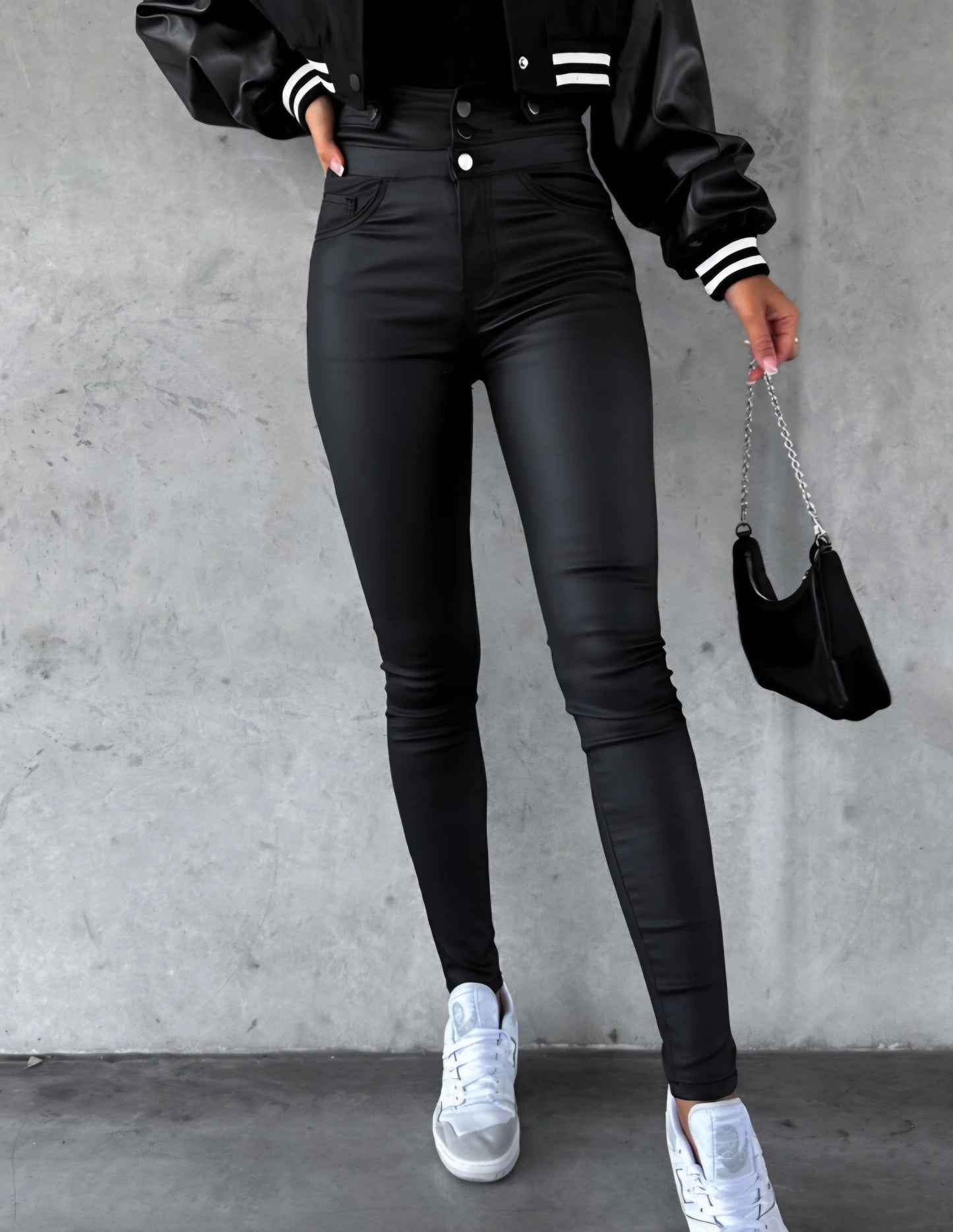 Byxor i konstläder hög midja, Svart