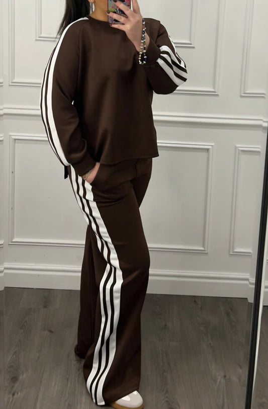 Set vitrandig kant, Byxa+Tröja Brun