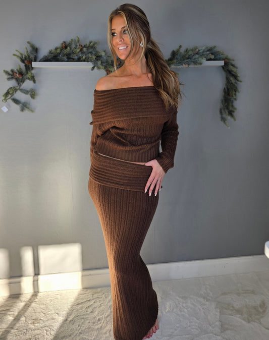 Set, tröja+kjol Brun