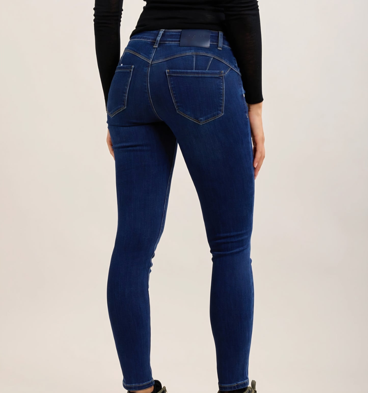 Toxik skinny push-up stretchjeans Mörk