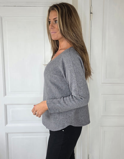 Sömlös stickad tröja Grå