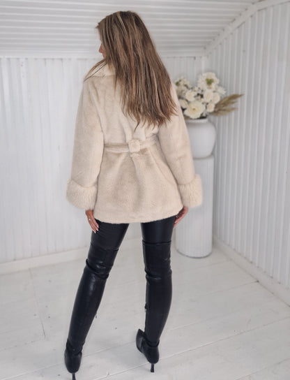 Fuskpäls jacka Stella Beige