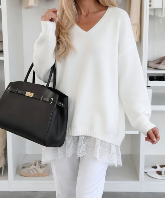 Stor v-ringad tröja med spets Vit