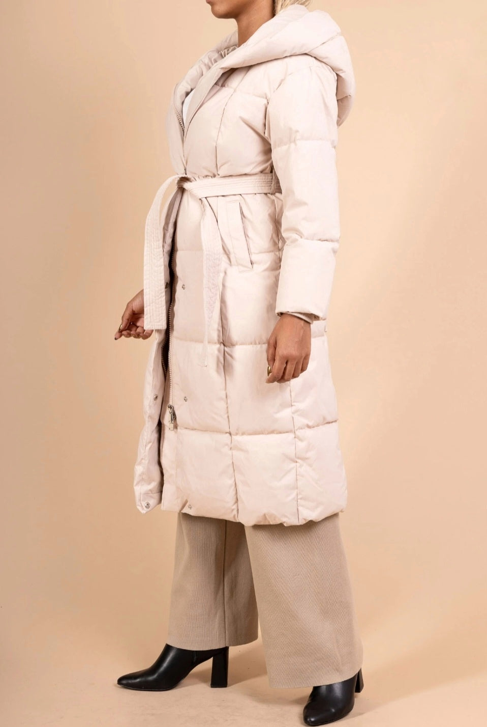 Jacka Angiea Beige