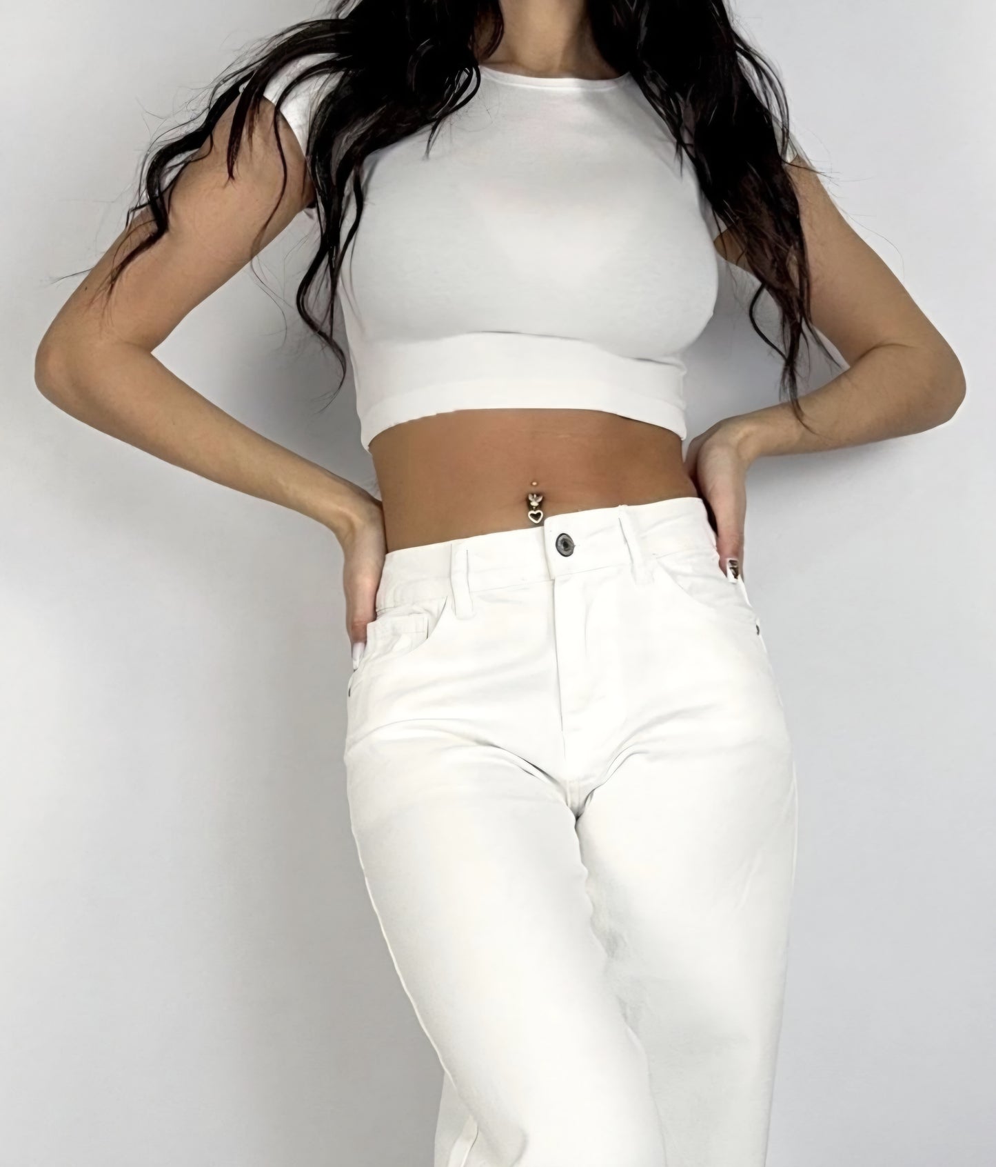 EXTRA LÅNGA Jeans med vida ben och medelhög midja Vit