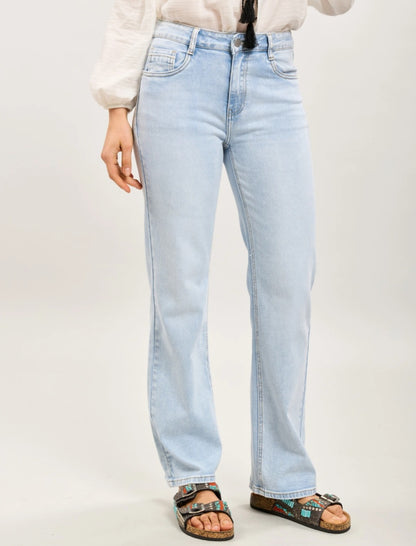 Toxik raka stretchjeans i ljus tvätt