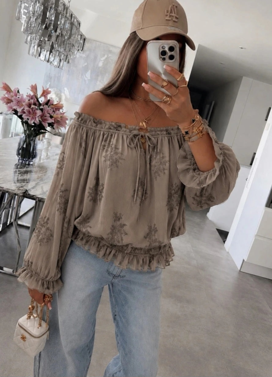 Singoalla blus med smock Taupe