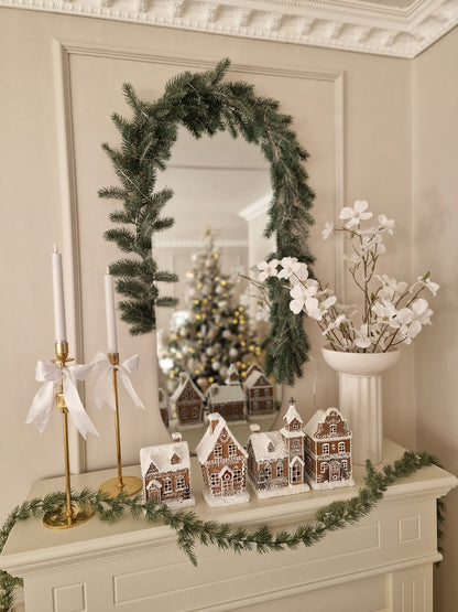 Pepparkakskyrka Ledbelysning 23 cm