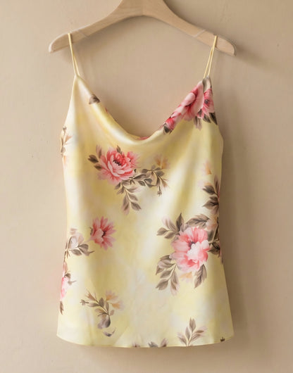 Satin topp med blommönster Gul
