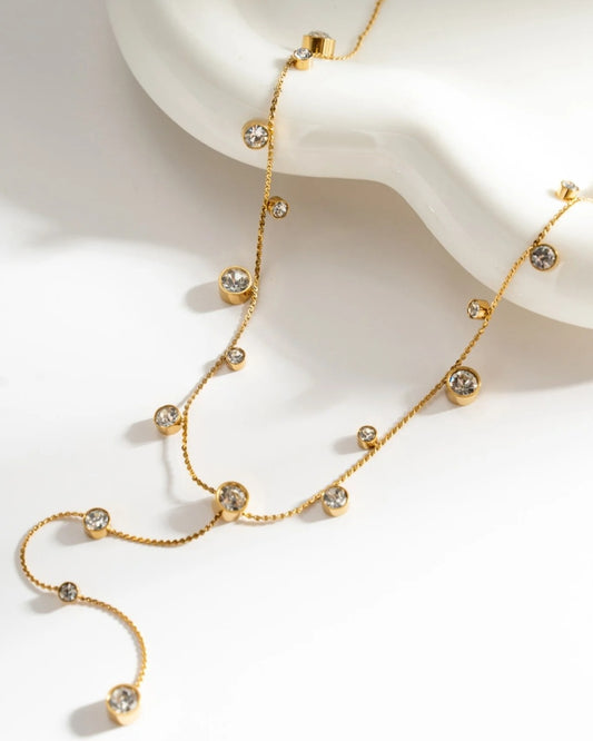 Elegant Y-halsband i guld eller silver, rostfritt stål