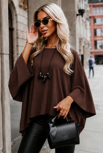 Böljande oversized topp med halsband Brun