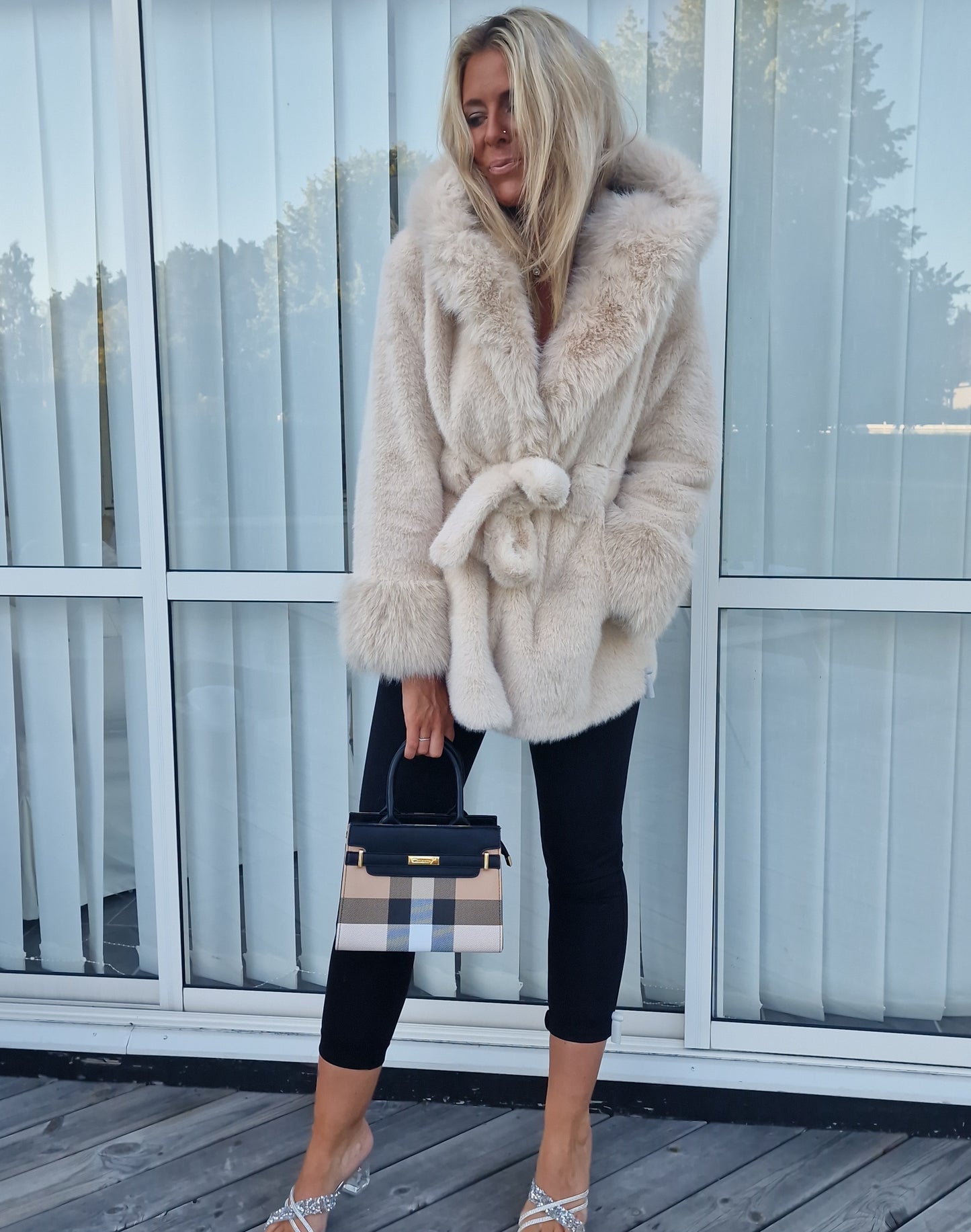 Fuskpäls jacka Zina Beige