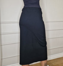 Load image into Gallery viewer, Miracle Skirt Long Black
