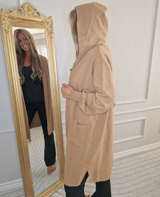 Stickad kofta med huva Camel