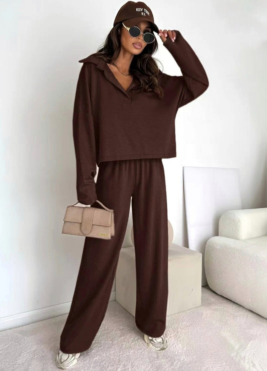 Elegant avslappnad set Brun