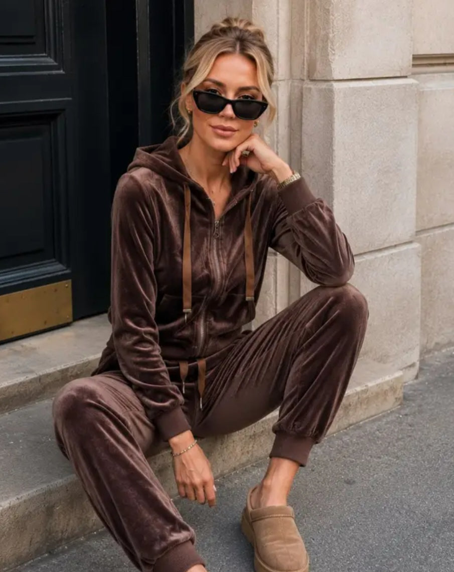 Sammetsjoggingset – Elegant och bekvämt Brun