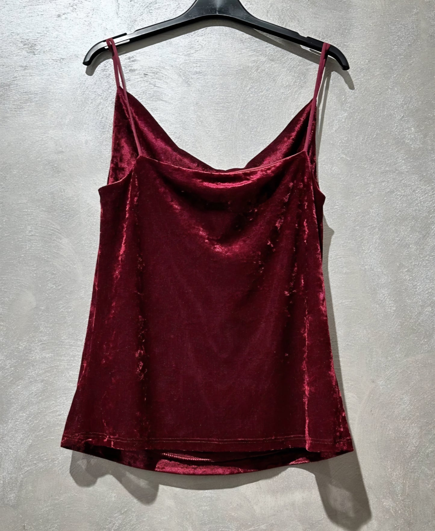 Meshtopp med sammetseffekt Vinröd