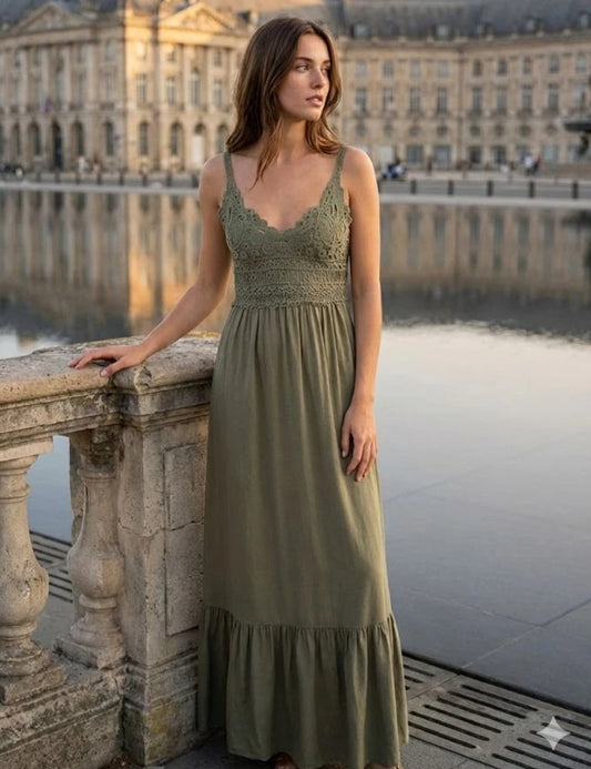 Maxiklänning Reglerbara axelband kahki