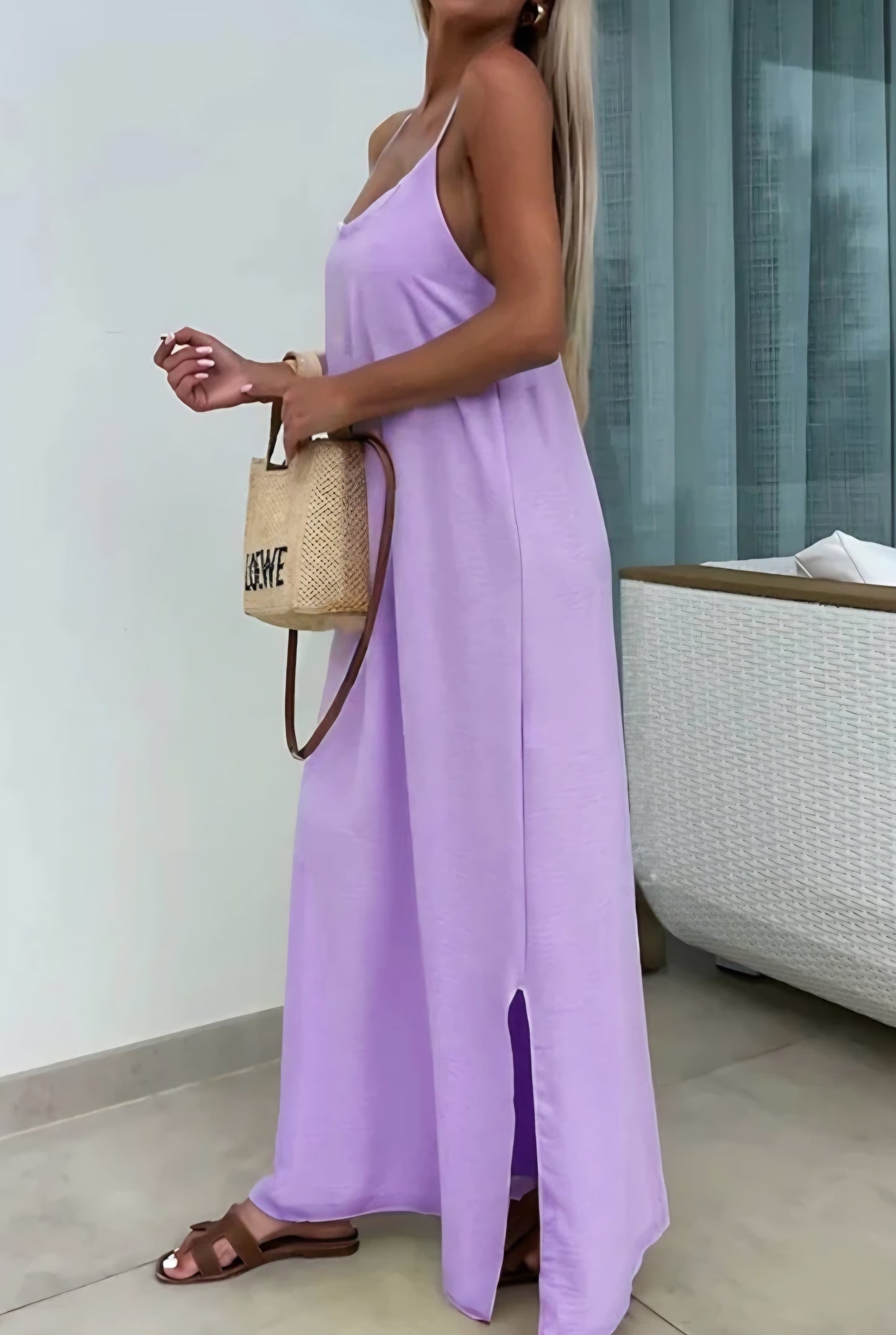 Lång klänning med korsade axelband baktill Lila