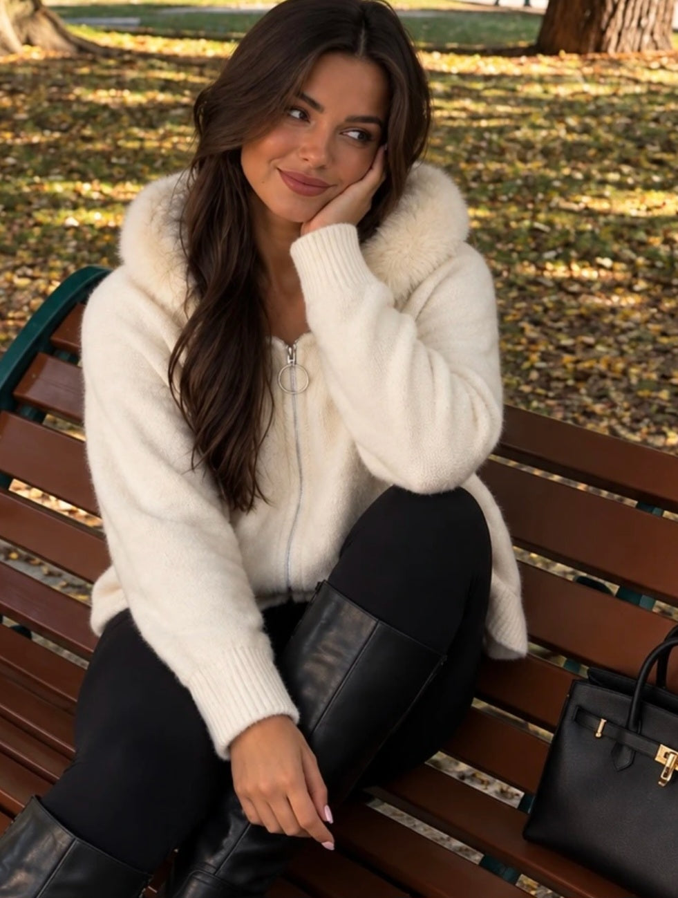 Fluffig Tröja med huva Offwhite