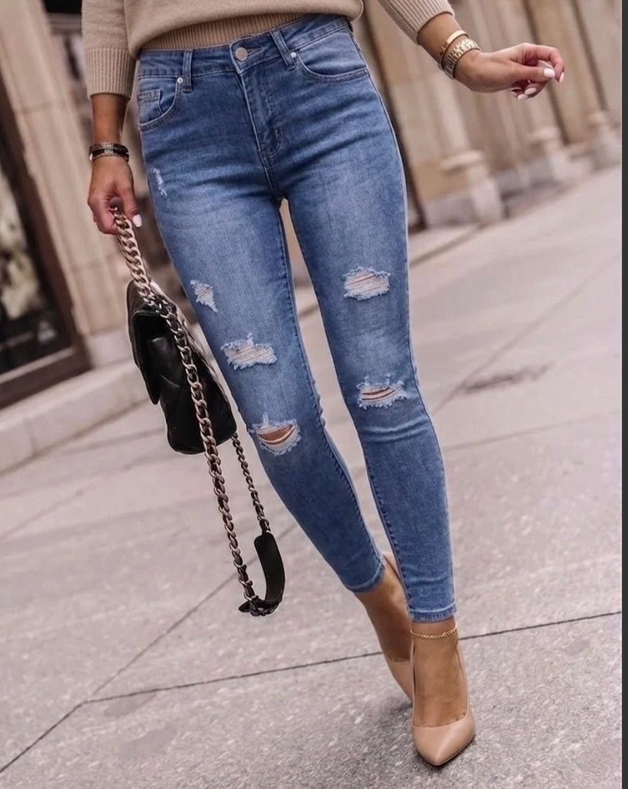 Skinny stretchjeans – hög midja och slitna detaljer