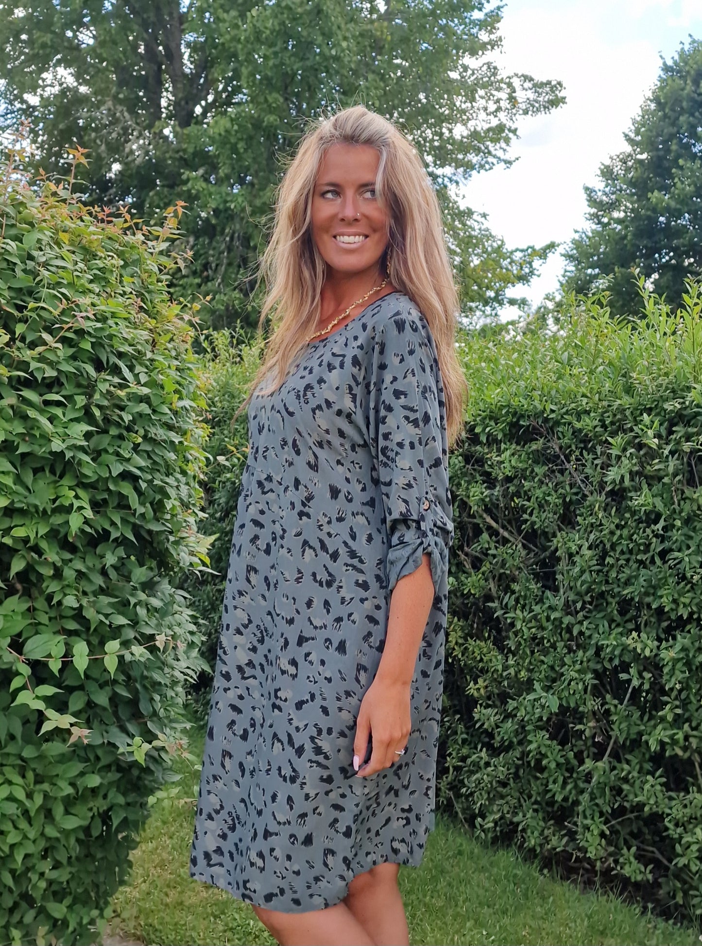 Militär leopard klänning Viskos