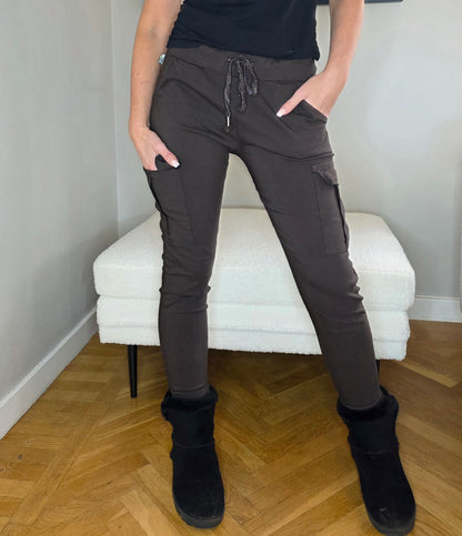 Mirakel byxa Cargo/fickor Coffee