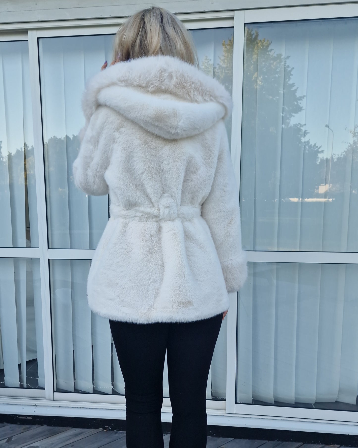 Fuskpäls jacka Zina Offwhite