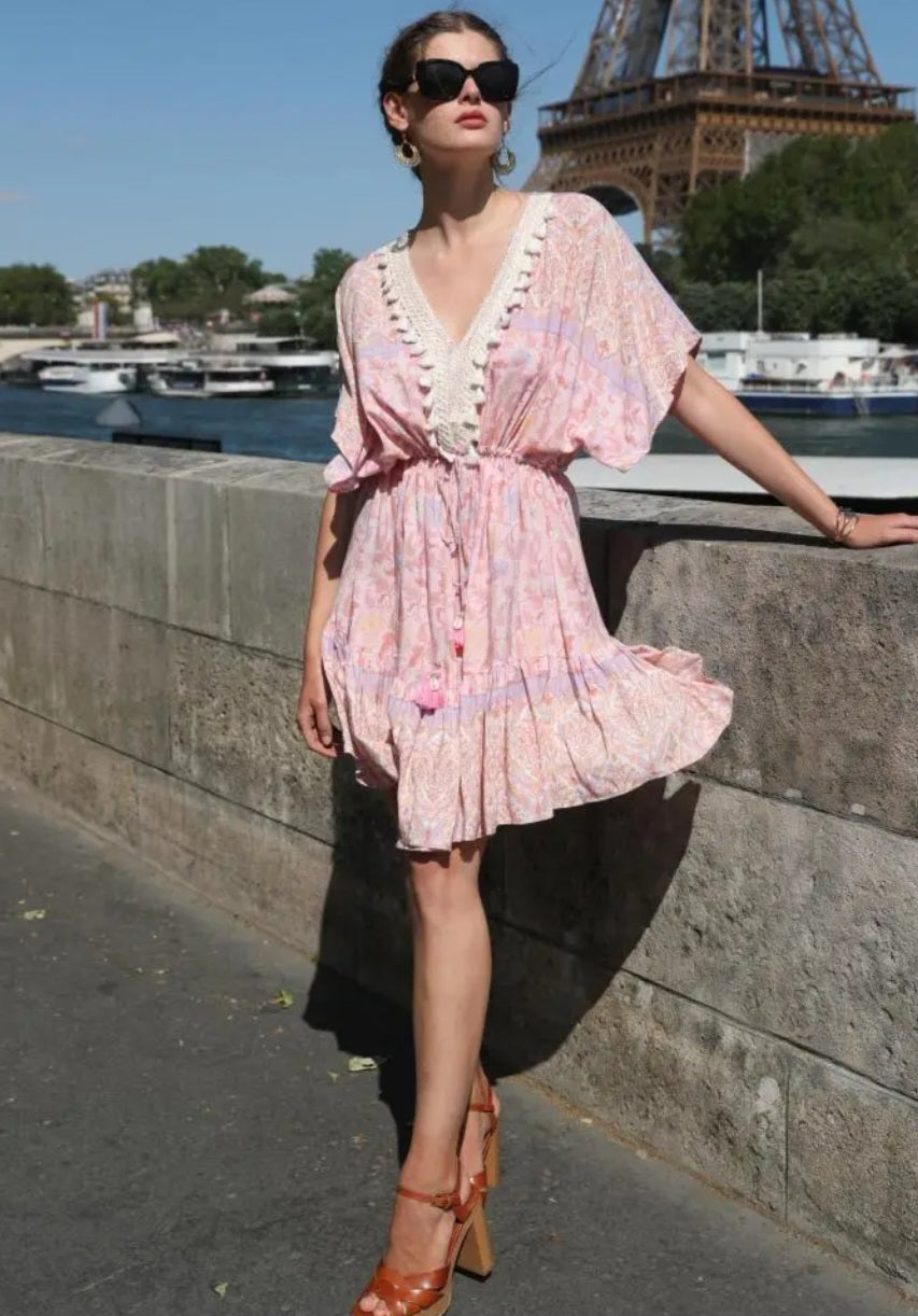 Viskos klänning detaljer Rosa