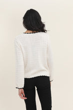 Load image into Gallery viewer, Knitted cardigan with pockets White
