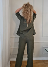 Load image into Gallery viewer, Linen shirt Lea Green
